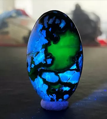 New Find Silver Light Agate Sphere Palm Heart Glow Under UV Light • $2.81