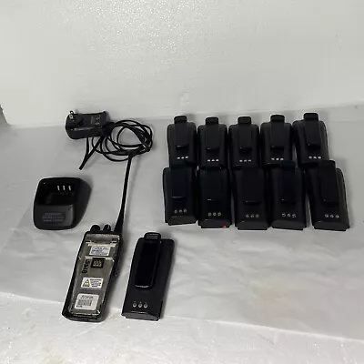 Motorola Radius CP200 UHF R Split 438-470 MHz 16CH Radio Battery Charger PARTS • $350