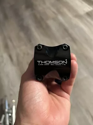 Thomson X4 Mtn Stem (31.8) 0d X 40mm - Black • $60