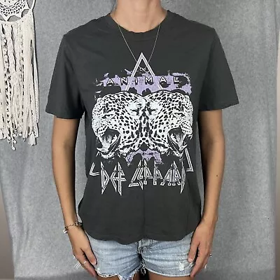 Def Leppard T Shirt Womens 12 Grey Animal Printed Rock Band Tee Top Cotton • $39.95