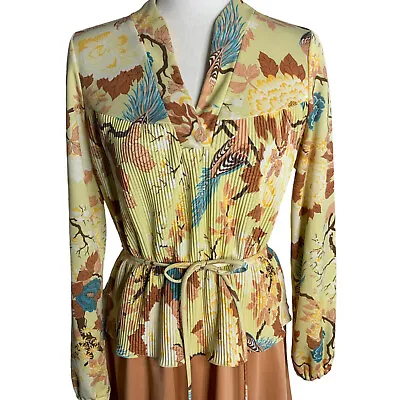 Vintage 70s Dress Womens Size M Yellow Birds V Neck Tie Accordian Pleats Peplum • $62.97