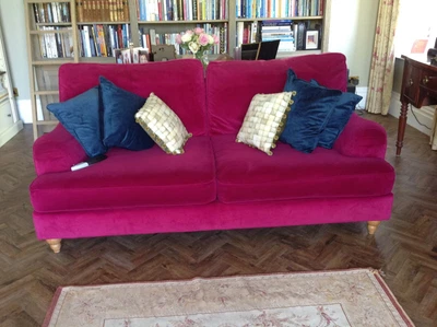 £595 • Buy Vibrant Raspberry Velvet Next Home Designer Sofa Settee On Solid Turned Legs