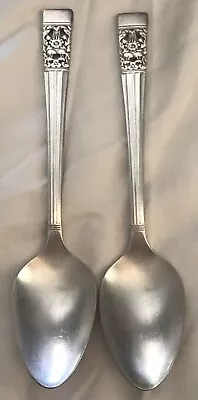 Vintage Oneida Community  Coronation  Lot Of 2 Teaspoons Silver Plate Flatware • $8.98