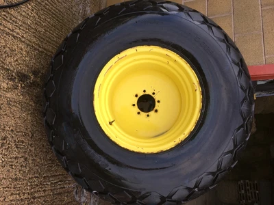 £1000 • Buy Tractor Grass Tyres 23.1 - 26