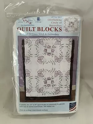 JDNA Interlocking Circle Of Butterflies 18  Square Quilt Blocks #732-307 • $15.50