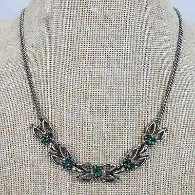 Vintage Estate Casual Silver Tone W/ Green Rhinestone Necklace 18 Inch Chain • $14