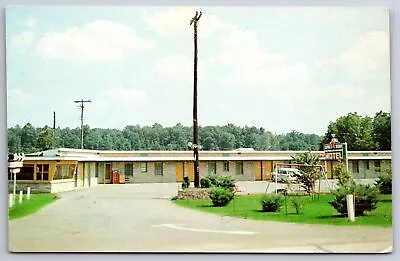 Meridian Mississippi~Roadside Lone Star Motel~US Highway 11~1960s Postcard • $8.99