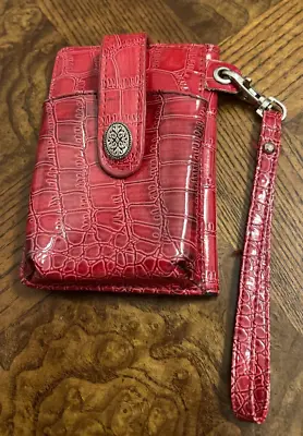 THE METROPOLITAN Patent Red  Womens Wristlet Wallet ID Credit Card • $6