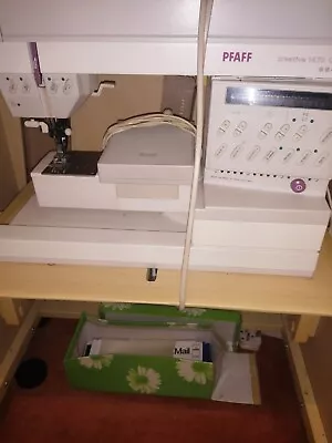 Pfaff Sewing Machine • £210
