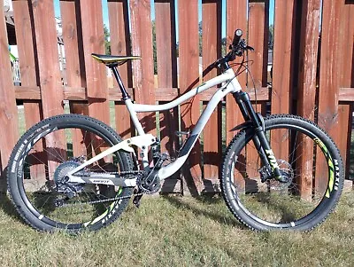 2018 Giant Trace 2 Large (L) WITH UPGRADES! • $1700