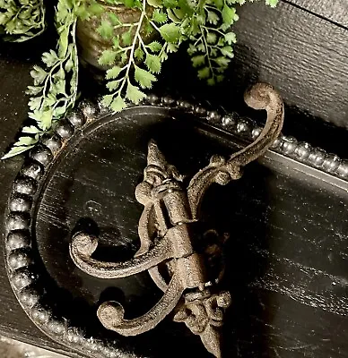 Cast Iron Swivel Hook Vintage Home Decor Antique Wall Hook Swing Arm Coat Hanger • $21.46