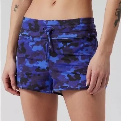 ATHLETA Surge Swim Short NWT - MEDIUM Cloud Camo Dress Blue #657741 • $34.98