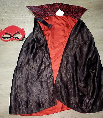 Boys VAMPIRE HALLOWEEN CAPE Size 4/6 RED BLACK COLLAR RED EYE MASK ONE SIZE Fun! • $4.60