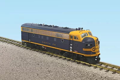 USA Trains R22385 G Santa Fe F-7 A Diesel Locomotive • $404.01
