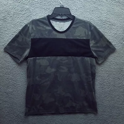 Marc Ecko Men's L Cut & Sew Camo Green Short Sleeve T-Shirt 45.5  26.75  9  • $13.99