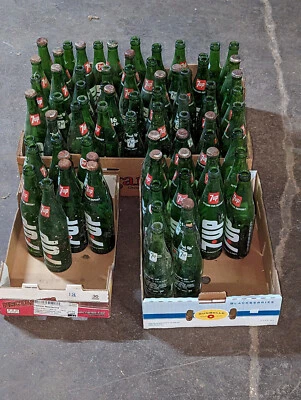 Lot Of Vintage 7 Up Green Glass Bottles With Rare Red Dot Logo As Pictured • £158.63