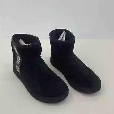 . Ugg Women's Black Suede Shearling Boot Size 8  • $30