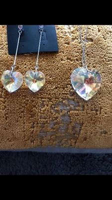 £15 • Buy Necklace And Earring Set