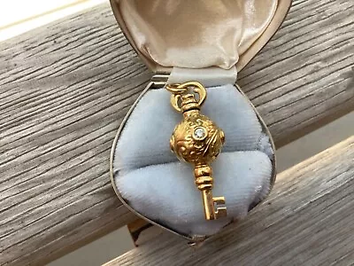 New Monica Rich Kosann 18k Gold Key Fob Pendant Charm Bezel Diamonds  • $3999.99