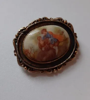 Vintage Fragonard Limoges Style Courting Couple Ceramic Gold Tone Brooch • £3.99