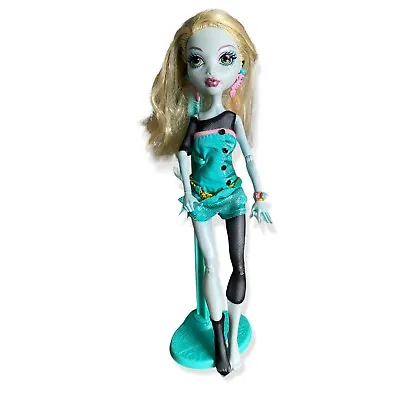 Monster High Lagoona Blue Signature Wave 2 School Out Doll & Stand • $52.99