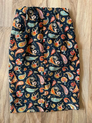 $28 • Buy Gorman Skirt Size 8