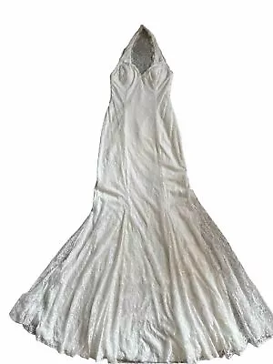 David’s Bridal DB Studio White Halter Mermaid Lace Bridal Dress Size 2 • $35.99