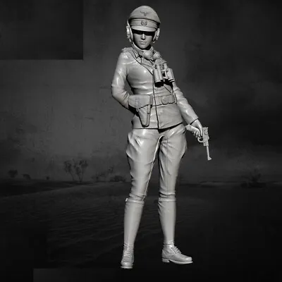 1/35 Resin Model Kit Female Soldier Uniformed Officer GK Unassembled Unpainted • $30.77