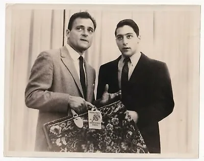 AMERICAN THEATER & FILM PRODUCER MIKE TODD & HANDSOME SON 1950s VTG Photo Y 285 • $15.99