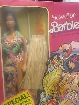 NRFB VINTAGE 1975 Mattel Hawaiian BARBIE Doll 7470 Superstar Era Surfboard • $209.50