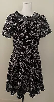 $18 • Buy TOKITO Fit N’ Flare Lined Floral Dress Size14-China