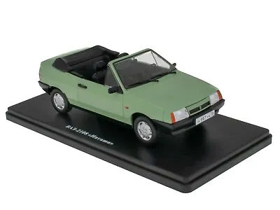 VAZ 2108  Natasha  Lada Samara 1:24 Hachette Collection Diecast Model Car ELC63 • $39.90