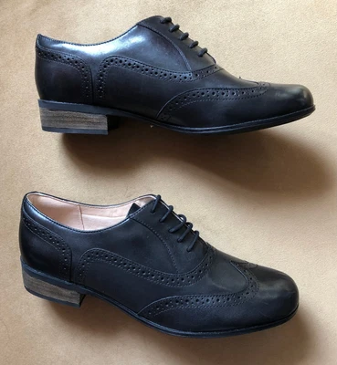 £45 • Buy Clarks ‘Hamble Oak’ Black Leather Lace Up Brogue Shoes Size UK 8D