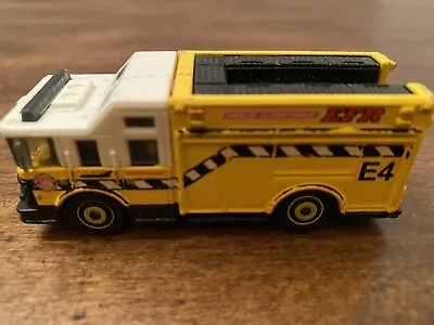 2011 Matchbox MBX Airport Hazard Squad Yellow #4/120 Diecast  Emergency Truck • $2.74