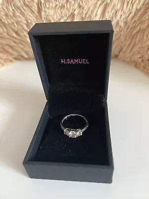 Ladies 3 Stone Sterling Silver Ring Size M  • £6.50