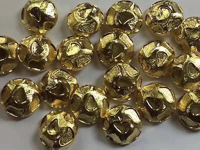 CLEARANCE 20 Shiny Gold Patterned Metal Look 25mm Shank Back GQ Buttons (W78A) • £2.80