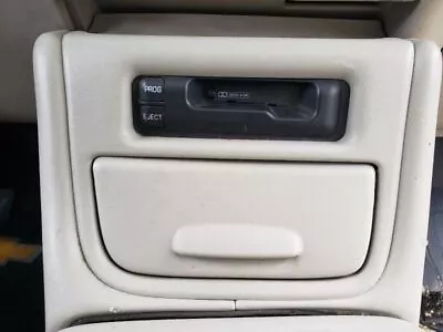 Audio Equipment Radio Cassette Player Fits 98-02 BLAZER S10/JIMMY S15 130789 • $109.99