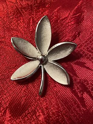 Vintage  Signed CROWN TRIFARI BRUSHED SILVER TONE FLOWER BROOCH • $8.99