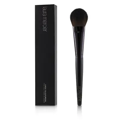 Laura Mercier Cheek Colour Brush • £52.66