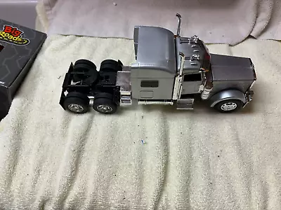 1/32 New Ray Plastic  Silver  Pete  389 Semi Tractor No Packaging # A 223 • $28