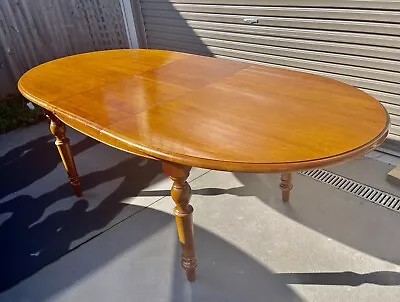 $100 • Buy Hardwood Extendable Dining Table