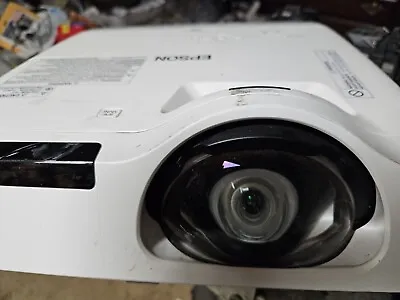 Epson Powerlite 520 Lcd Hdmi Projector 2700 Lumens   Short Throw With 2423 Hours • $9.99