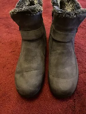 Ladies Cotton Trader Fur Lines Boots 6  Worn Once Grey • £6.99