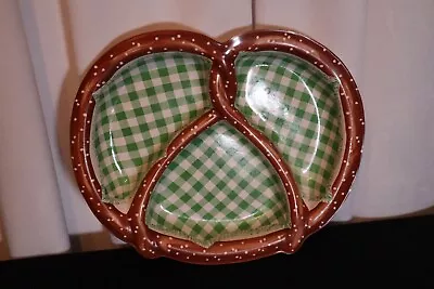 Vintage Green Gingham Pretzel Shape Serving Dish Plastic Divided Tray 12 X 9 X 1 • $9.99