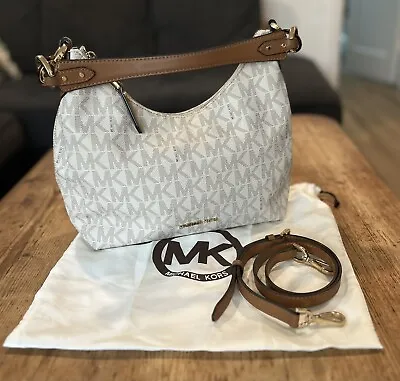 Michael Kors Isabella Vanilla Logo Monogram Large Top Zip Tote Shoulder Bag • $87