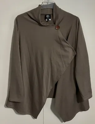 Bobeau Women’s Brown Taupe Asymmetrical One Button Shawl Wrap Size Medium • $17.99
