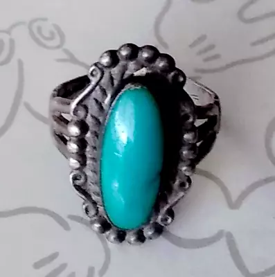 Turquoise Oval Bezel Set Sterling Silver Beading Vintage Ring  Size 7 • $37.99