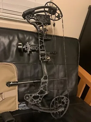 Archery Bow Mathews • $1000