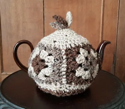 £10 • Buy Vintage Style  Tea Cosy  - Handmade - Crochet - Wool - Fits Medium Tea Pot 