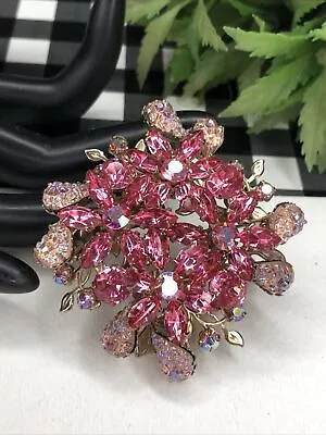 Vintage Unsigned Molded Glass Pink Rhinestone Flower Pin Brooch~beautiful! • $6.50